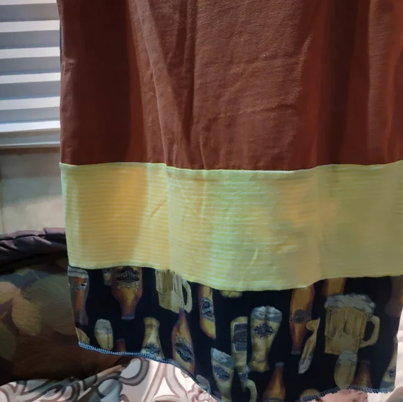 Women's small dress. - Picture 6 of 6